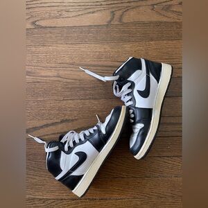 Vintage Nike Air Jordan 1 retro 2008 size 5.5y